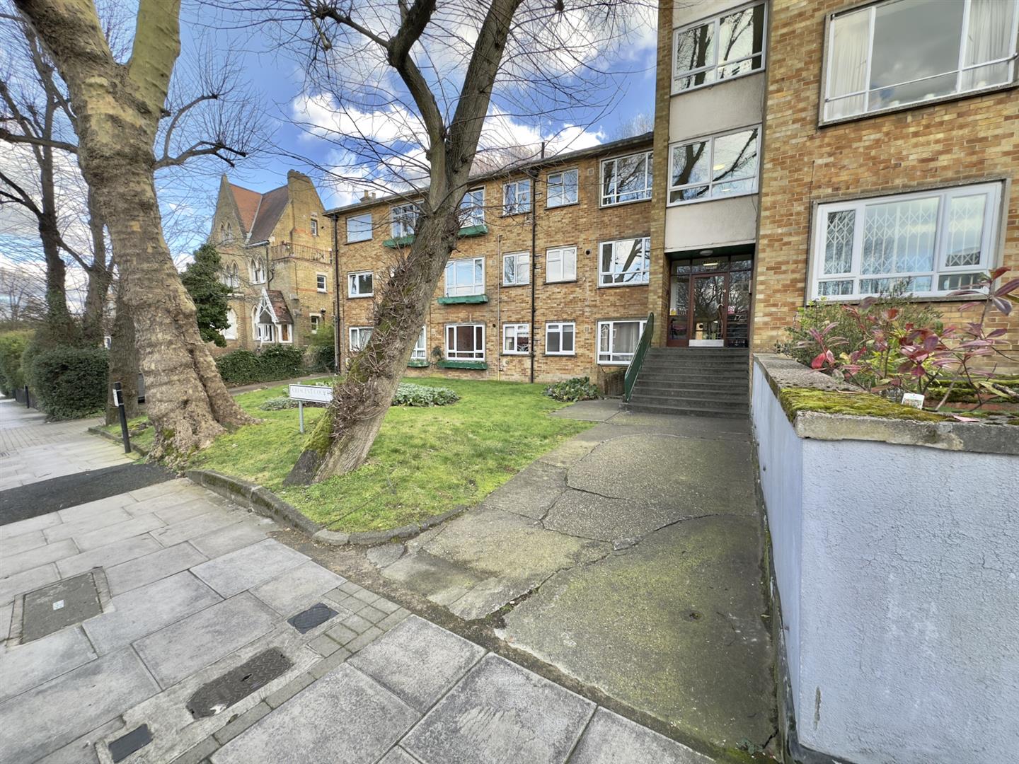 Crescent Court, Crescent Road, Crouch End